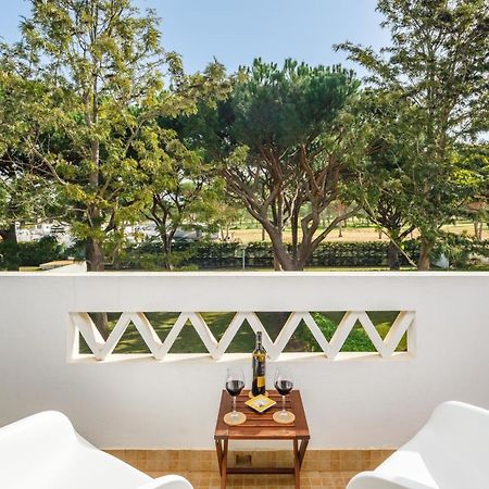 Falesia Beach Villa By The Portuguese Butler Olhos de Agua  Eksteriør billede